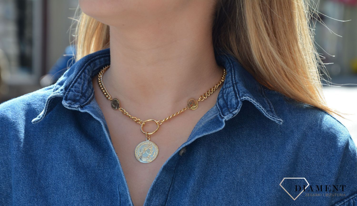 Naszyjnik damski pancerka z zawieszkami monety Dall'Acqua ze srebro 925 C RM 24971. Naszyjnik z motywem monet. Utrzymany w najnowszych trendach efektowny naszyjnik ładnie podkreśli linię szyi.1.jpg